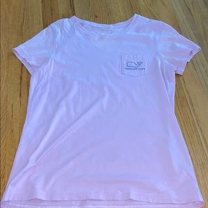 Vineyard Vines tshirt